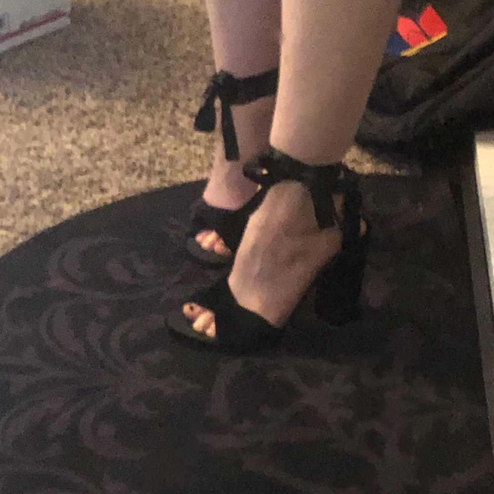 Steve Madden velvet heels ribbon ties :)